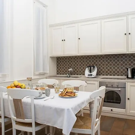 Centrally Located Luxury * Rom